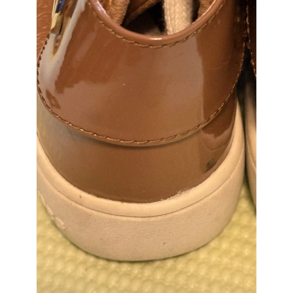 Michael Kors Ivy Lexi Cognac Embossed Brown Kids Shoes Size US 1 Casual